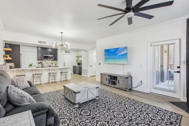 6-web-or-mls-N 76th St 2263-006