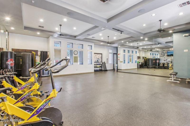 14-web-or-mls-N 76th St 2263-014