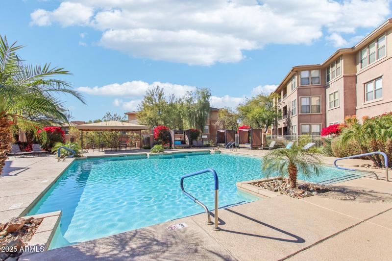 40-web-or-mls-N 76th St 2263-040