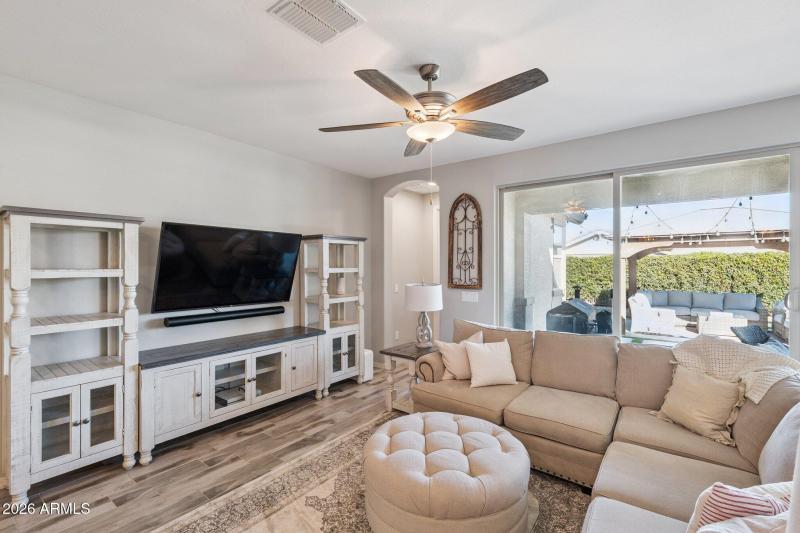 6-web-or-mls-2820-w-havasu-dr