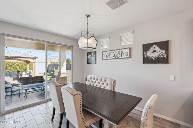 10-web-or-mls-2820-w-havasu-dr