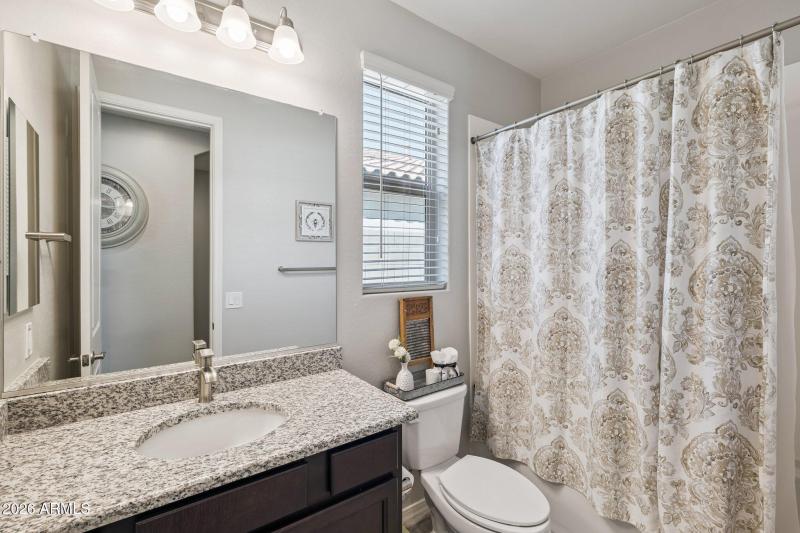 25-web-or-mls-2820-w-havasu-dr