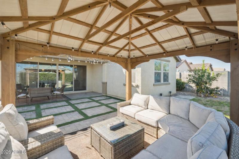 back patio and pergola without traeger