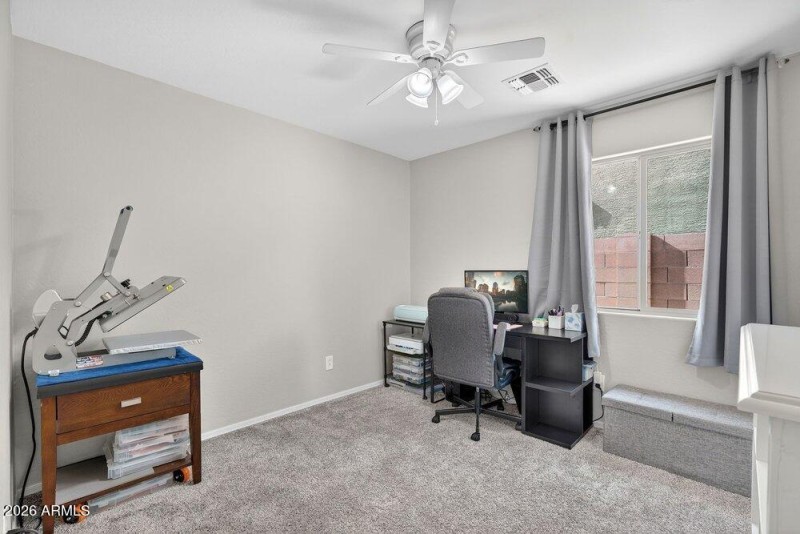 017_18-web-or-mls-33-e_saddlebrook_rd_92