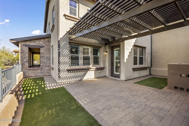 24-web-or-mls-D46A3955