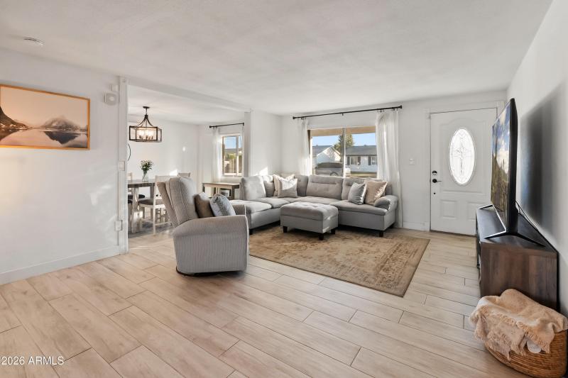 3628 E Hearn Rd-main