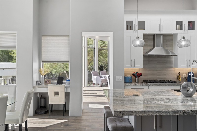 034-Kitchen to Living Area