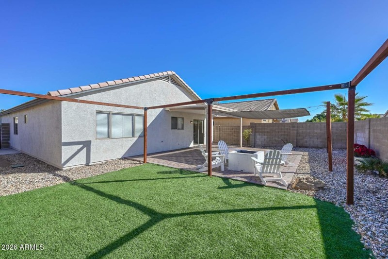 28-Backyard-Corner View