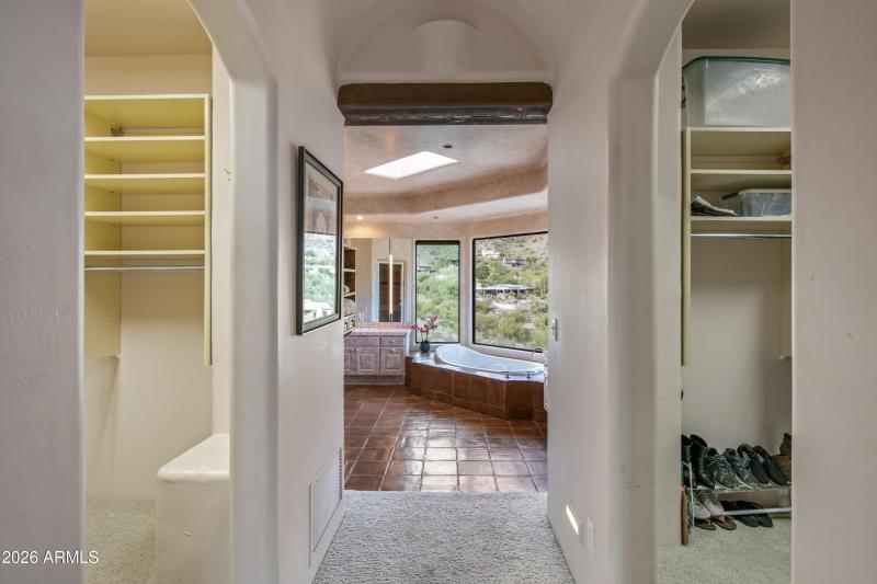 034_Double Walk-in Primary Closets