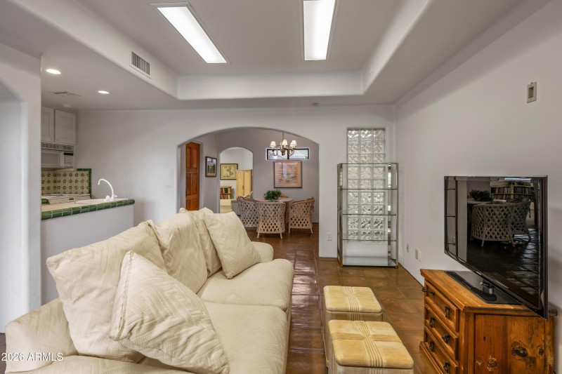 050_Guest House Comfortable Living