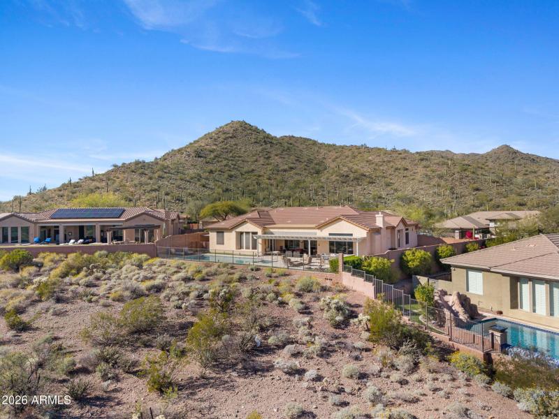 42131 N MOUNTAIN COVE Drive