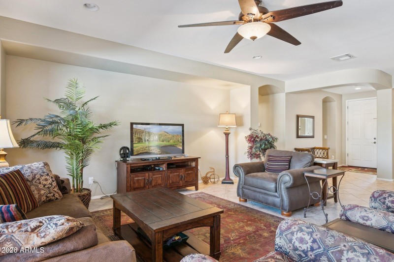 7-web-or-mls-11264-e-sheridan-ave