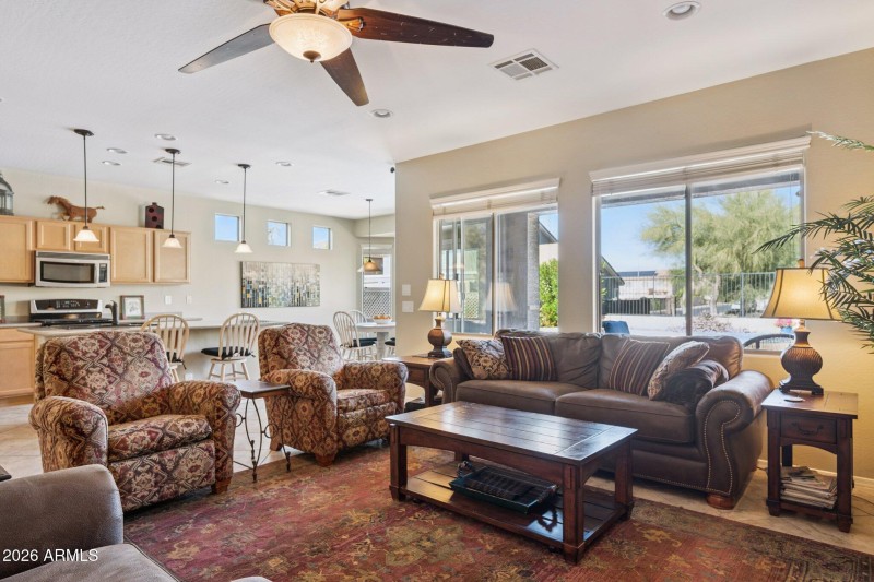 8-web-or-mls-11264-e-sheridan-ave