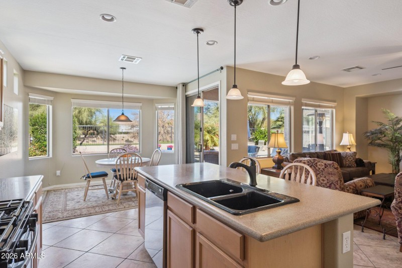 14-web-or-mls-11264-e-sheridan-ave