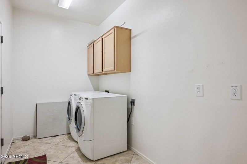 28-web-or-mls-11264-e-sheridan-ave