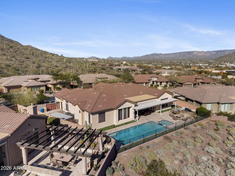 42131 N MOUNTAIN COVE Drive