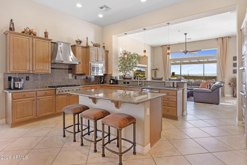 42131 N MOUNTAIN COVE Drive