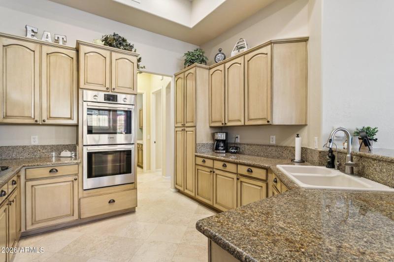 16-web-or-mls-4806-e-estevan-rd