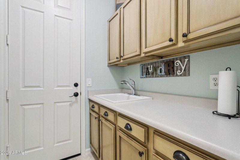 32-web-or-mls-4806-e-estevan-rd