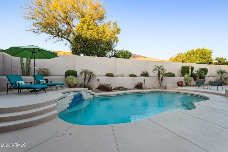 36-web-or-mls-4806-e-estevan-rd