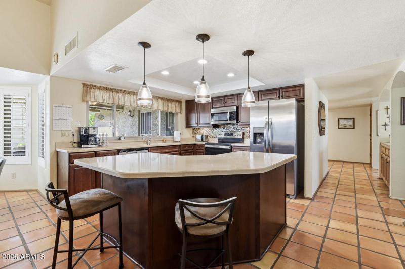 Calle de Arcos kitchen island