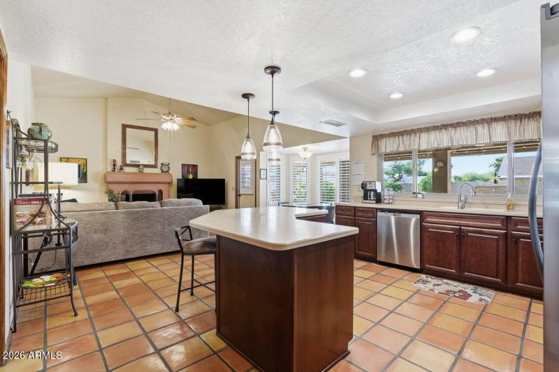 tons of natural light