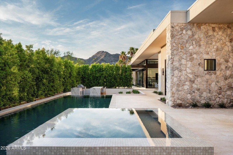 52-6535 N 40th Place-137