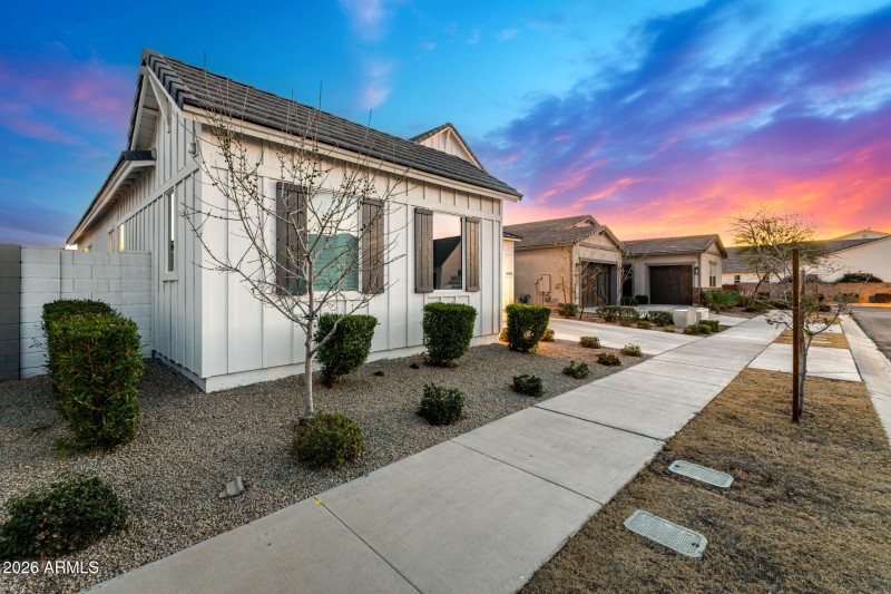 North South Interior Lot