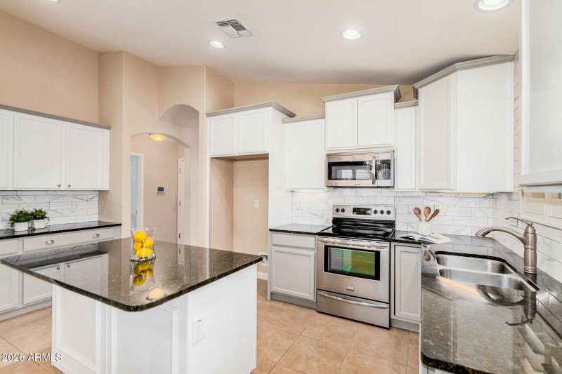 nder cabinet lighting