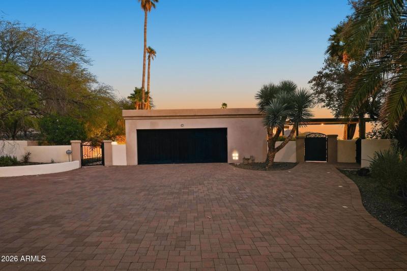 039_Twilight Exterior Front Garage