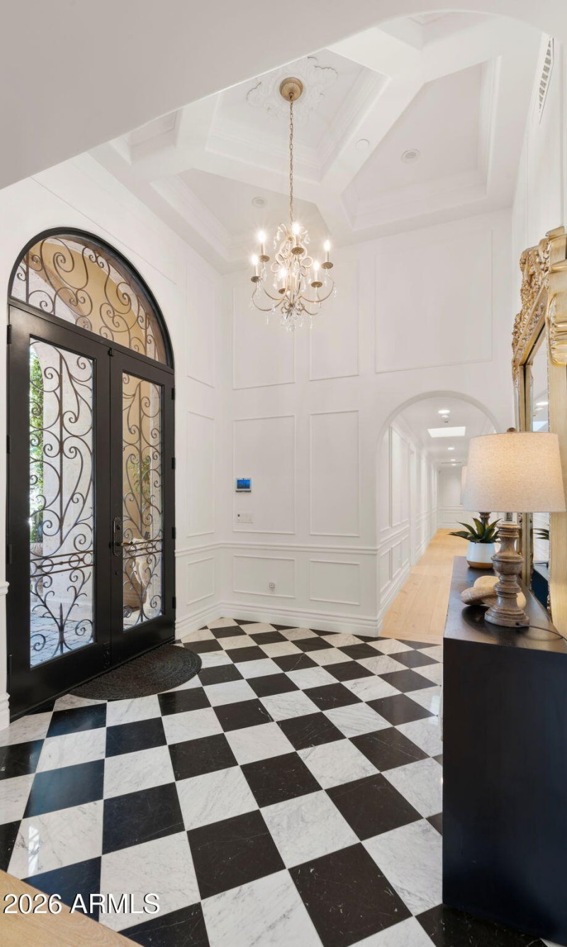 17-web-or-mls-Foyer2