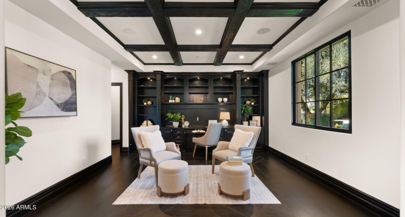 25-web-or-mls-Office6