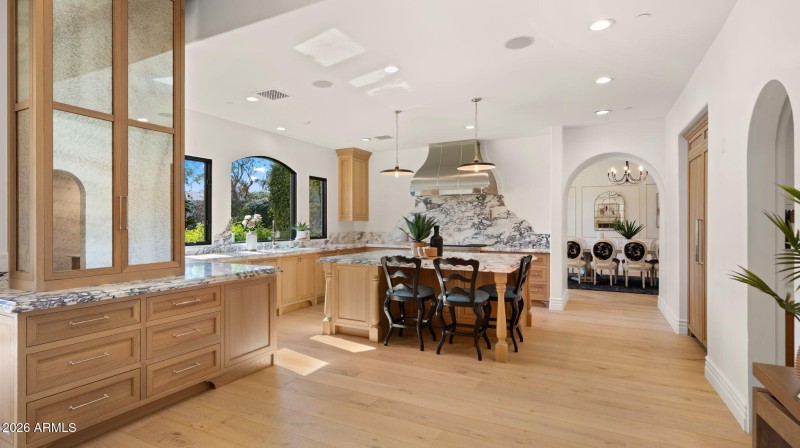 35-web-or-mls-Kitchen3