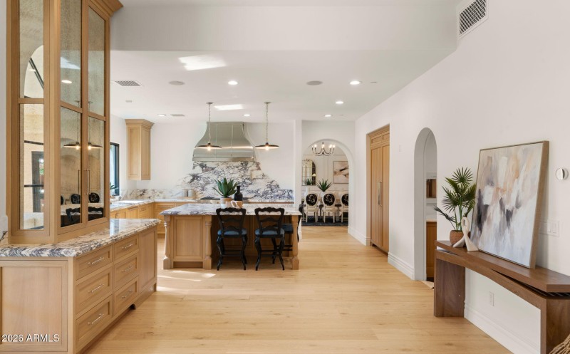 46-web-or-mls-Kitchen11