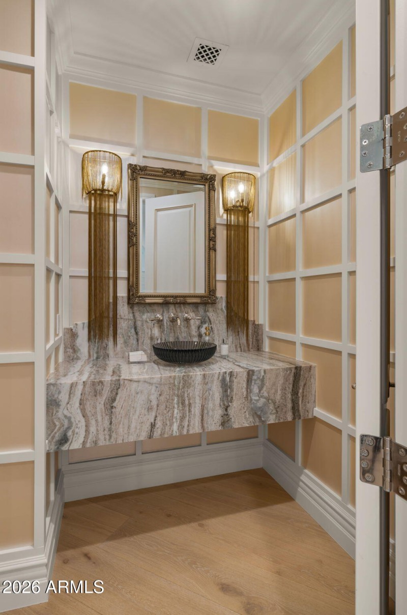 79-web-or-mls-Powder Room2