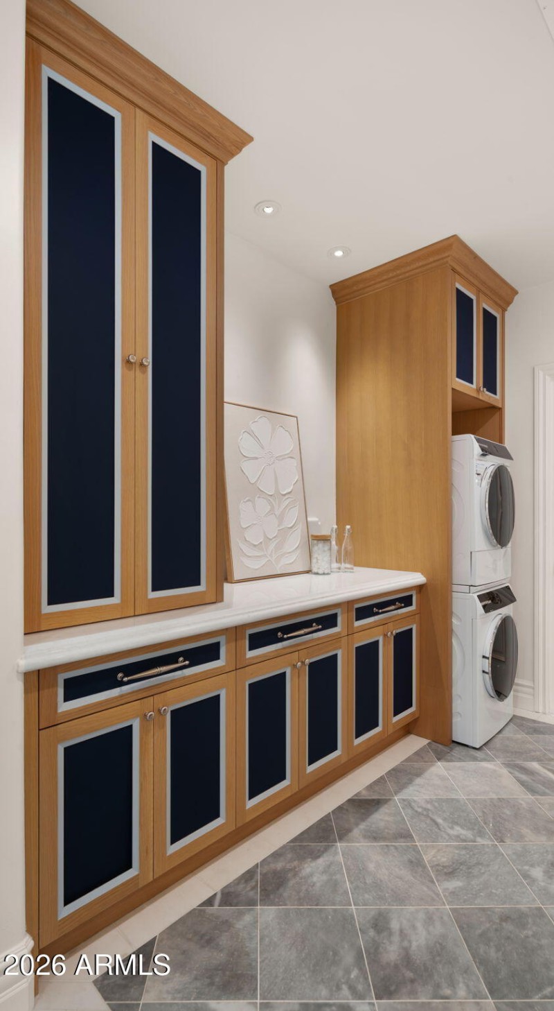 86-web-or-mls-Primary Bedroom5