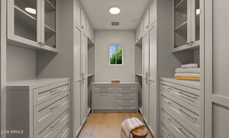 94-web-or-mls-Primary Bedroom1