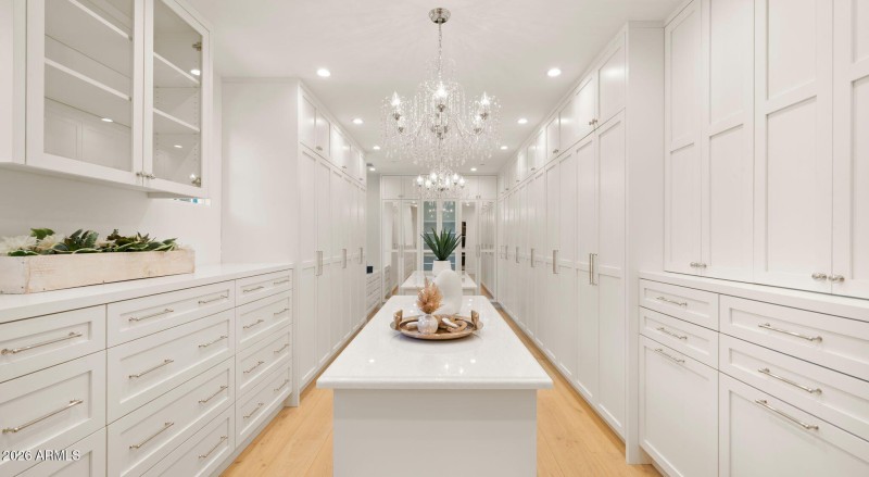 95-web-or-mls-Primary Bedroom13