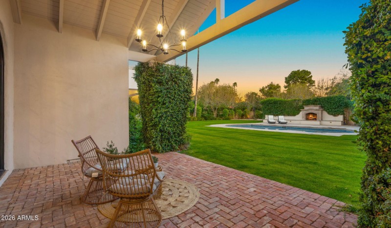 104-web-or-mls-TWILIGHT4