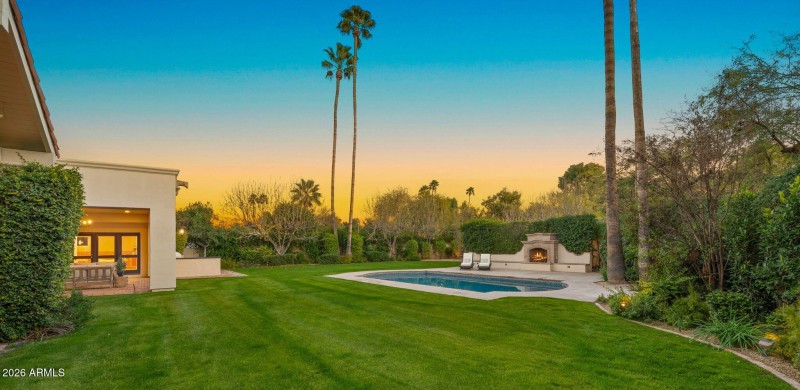 106-web-or-mls-TWILIGHT3