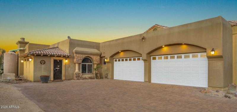 10-web-or-mls-Front yard4