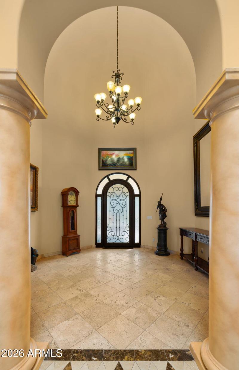 14-web-or-mls-Foyer3