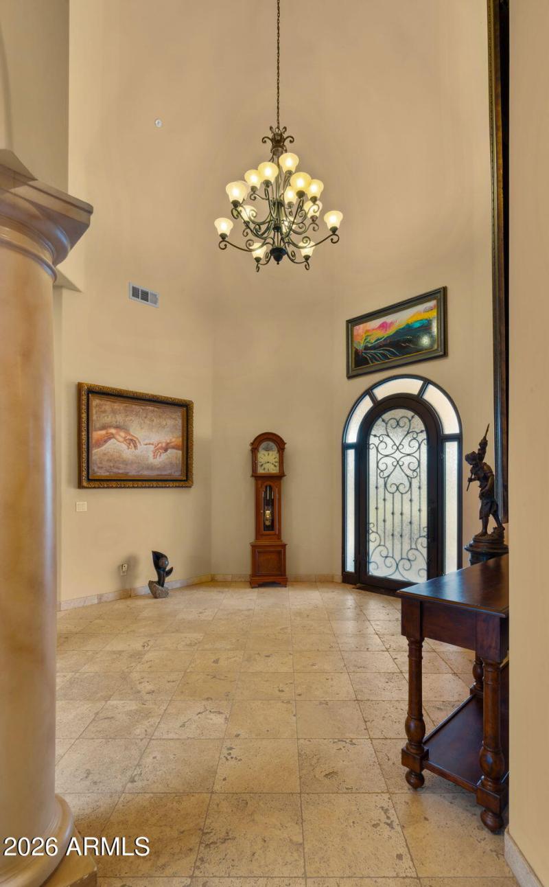17-web-or-mls-Foyer2