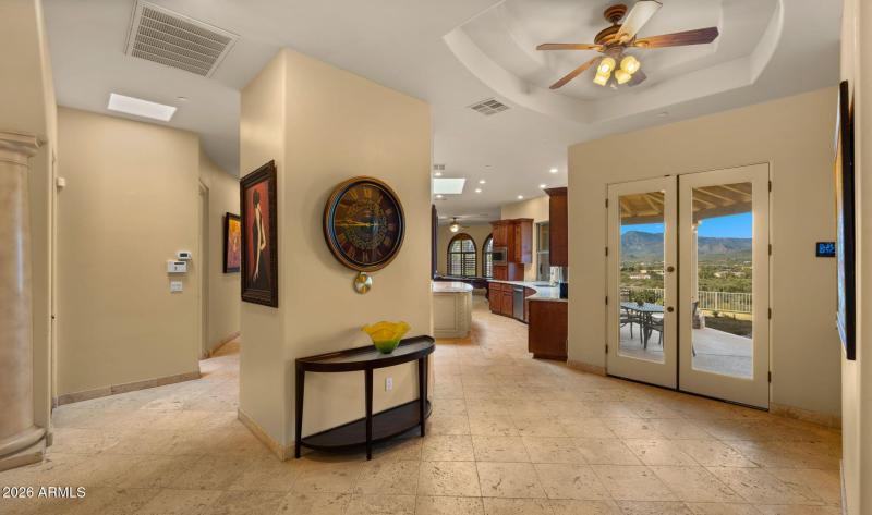 26-web-or-mls-Kitchen10