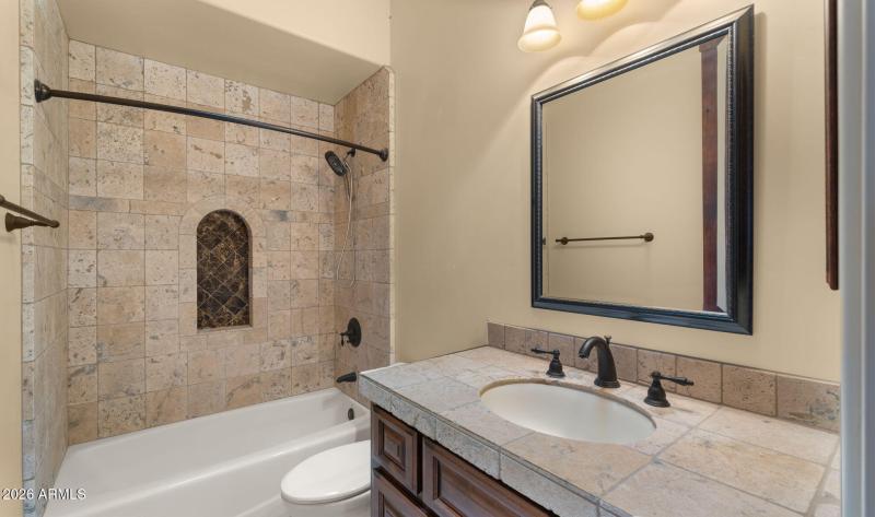 54-web-or-mls-Secondary Bedroom Bathroom