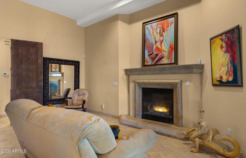 68-web-or-mls-Primary Bedroom4