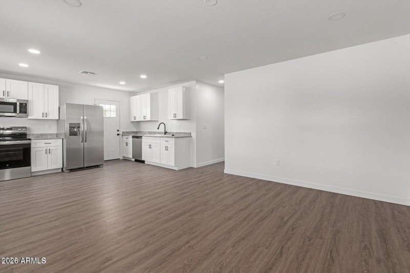 20260115054421303805000000-o