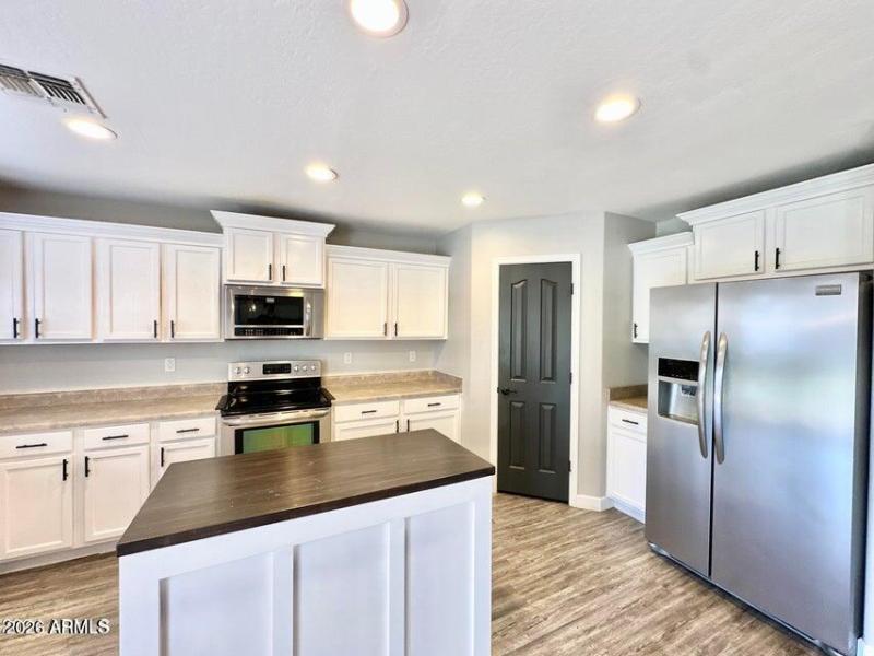 20241011224406025158000000-o