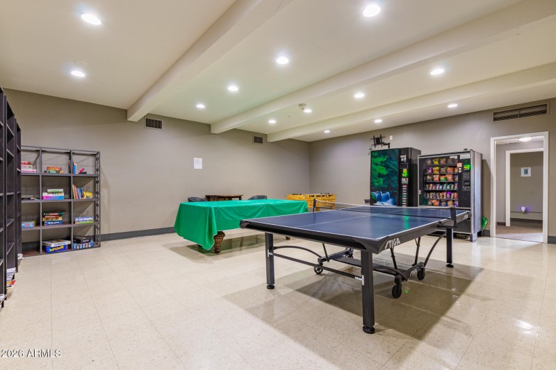 77679664-90CF-4EE0-8B59-7EBA91ED3D83