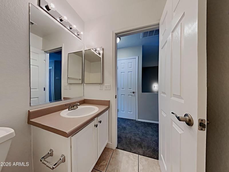 1004118.2155 S Luther_8